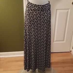Lularoe Tan Black Geometric Pattern Maxi XXS